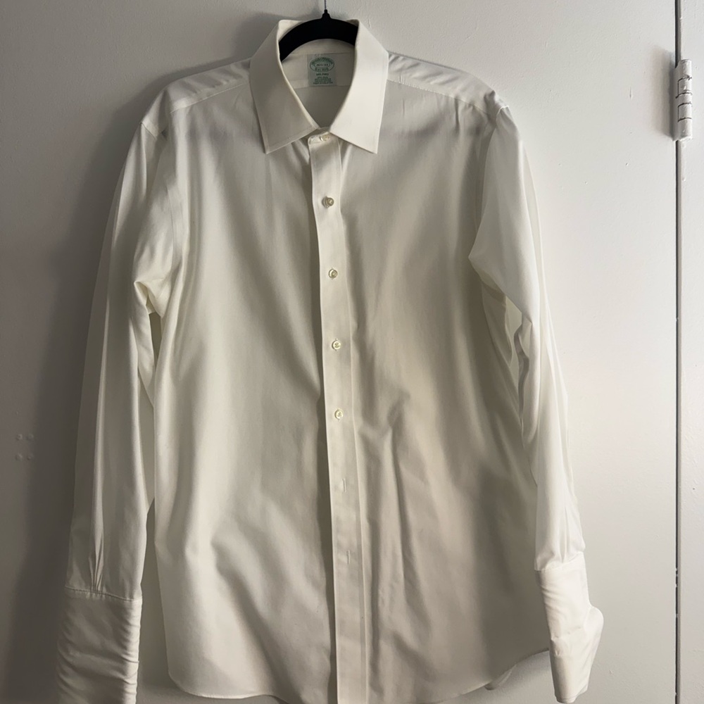 Brooks Brothers Elegant White Dress Shirt